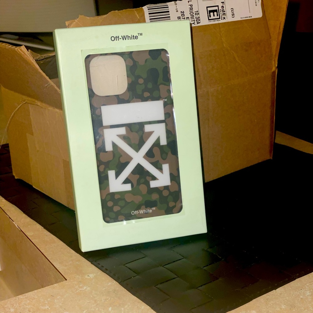 Off-White Green Camo Arrows IPhone 11 Pro Case